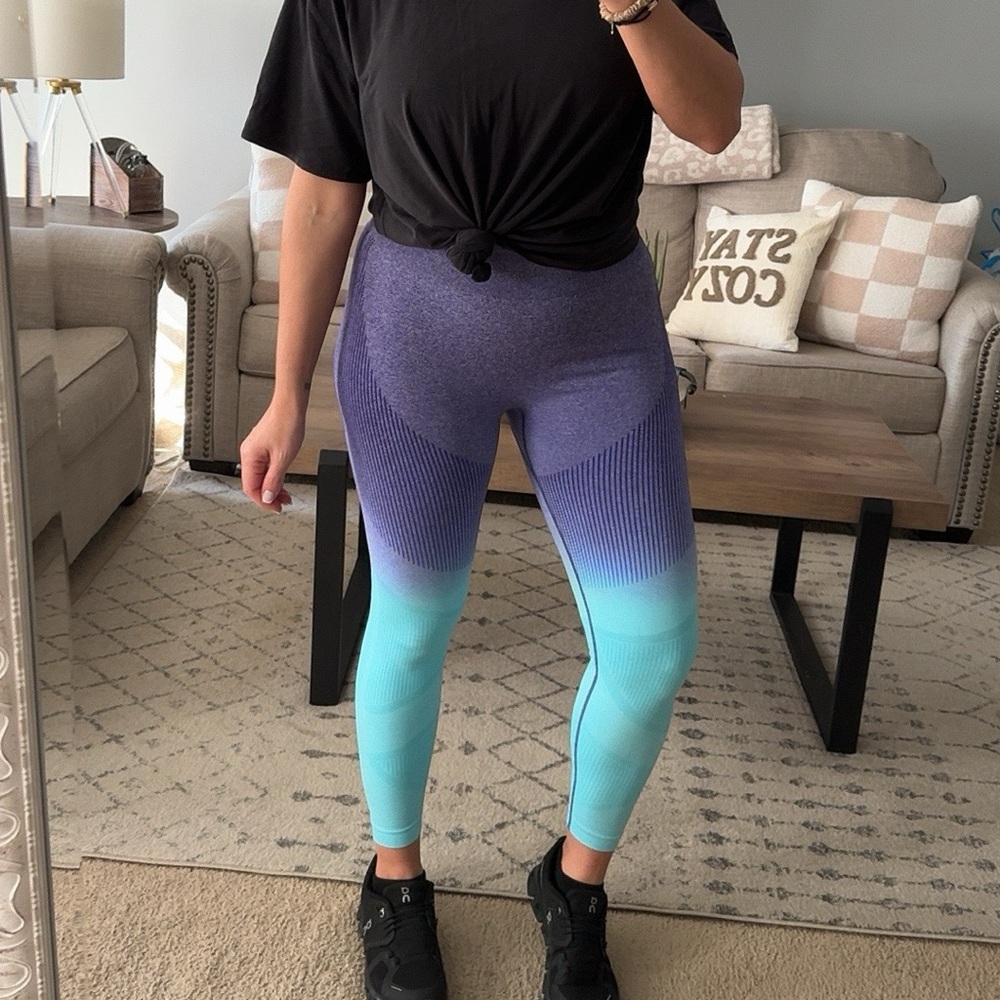 HALARA Blue and Purple Gradient Leggings